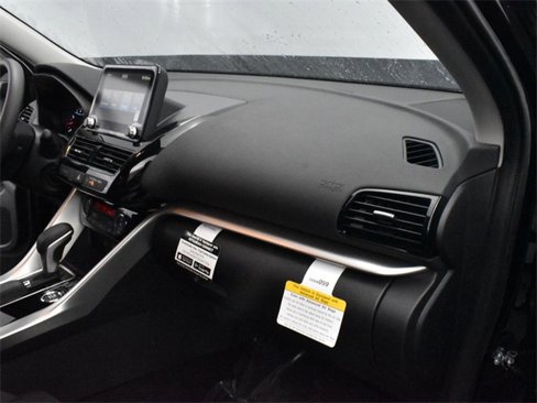New 2025 Mitsubishi Eclipse Cross LE image 18