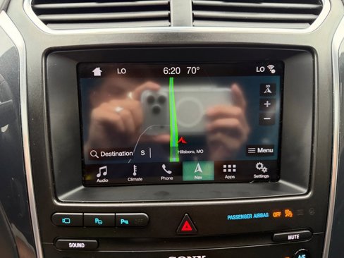 Used 2019 Ford Explorer Platinum image 25