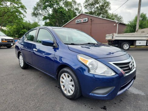 Used 2018 Nissan Versa SV image 4