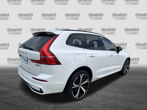 Used 2023 Volvo XC60 B5 Ultimate w/ Climate Package image 10