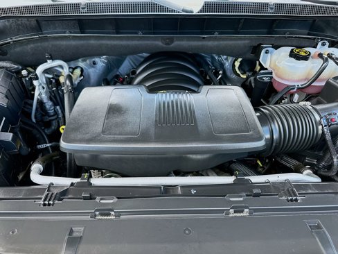 Certified 2023 Chevrolet Suburban RST image 30