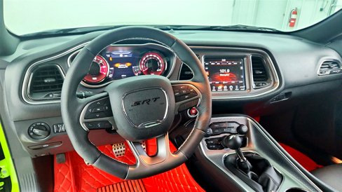 Used 2015 Dodge Challenger SRT Hellcat image 14
