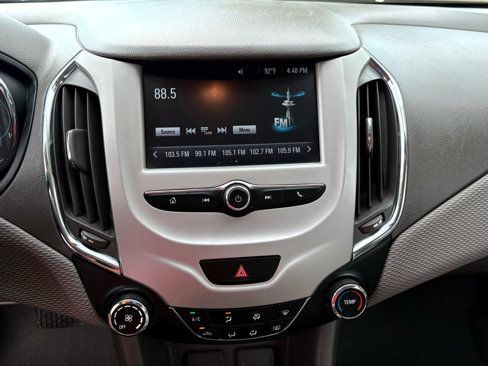 Used 2017 Chevrolet Cruze LS image 32