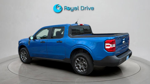 Used 2022 Ford Maverick XLT image 3