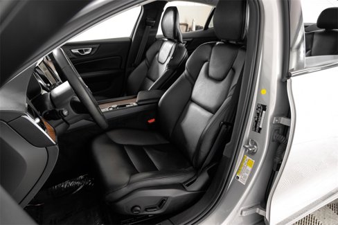 Used 2024 Volvo S60 B5 Plus image 3