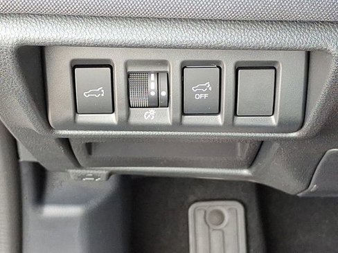 Used 2025 Subaru Outback Premium w/ Popular Package #1A image 33