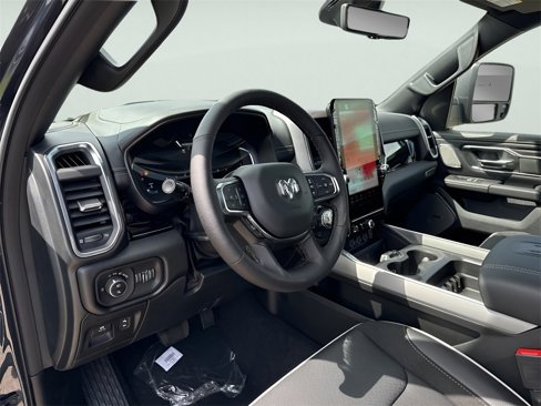 New 2025 RAM 1500 Laramie image 18