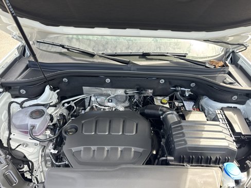 New 2026 Volkswagen Atlas SE image 9