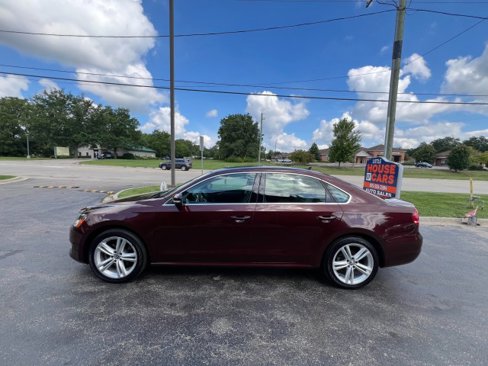 Used 2014 Volkswagen Passat 1.8T SE image 4
