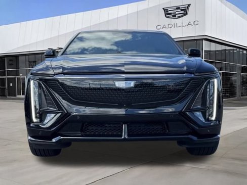 New 2026 Cadillac Lyriq V image 4