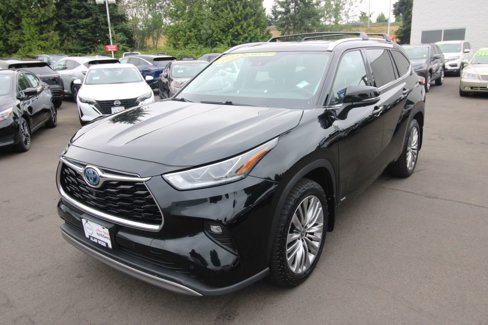 Used 2022 Toyota Highlander Platinum image 1