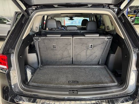 Certified 2025 Volkswagen Atlas SEL image 30