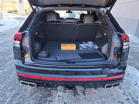 New 2025 Volkswagen Atlas Cross Sport SEL Premium R-Line image 16