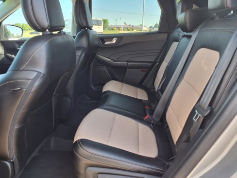 Used 2021 Ford Escape Titanium w/ Titanium Elite Package image 8