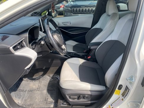 Used 2019 Toyota Corolla XSE image 9