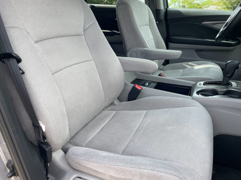 Used 2020 Honda Pilot EX image 25