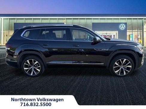 Certified 2025 Volkswagen Atlas SEL Premium R-Line image 2