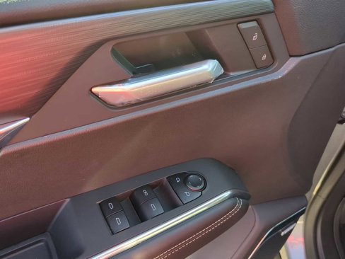 New 2025 GMC Acadia Elevation w/ Elevation Premium Package image 12