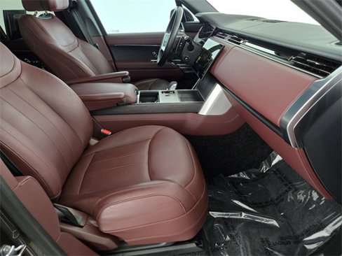 Certified 2024 Land Rover Range Rover Autobiography image 3