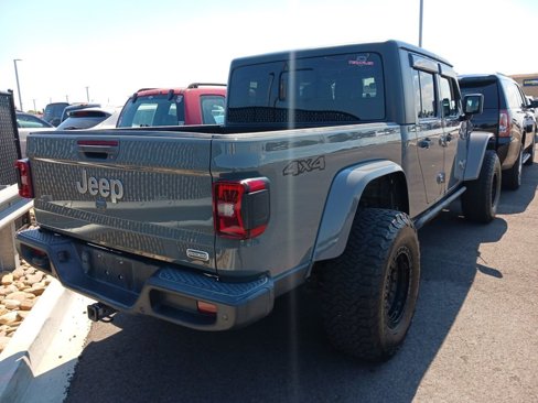 Used 2020 Jeep Gladiator Overland image 3