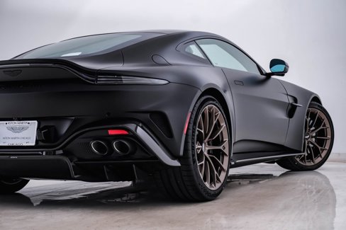 New 2025 Aston Martin V8 Vantage Coupe image 14