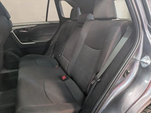 Used 2022 Toyota RAV4 SE w/ Carpet Mat Package (TMS) image 11