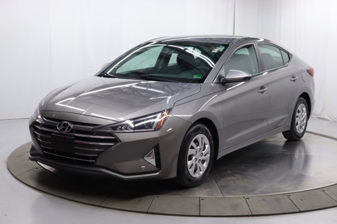 Used 2020 Hyundai Elantra SE w/ Cargo Package (C1) image 2