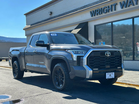 Used 2022 Toyota Tundra Limited image 1