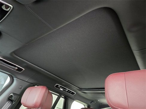 Certified 2024 Land Rover Range Rover Autobiography image 11