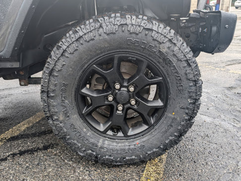 Used 2019 Jeep Wrangler Unlimited Sahara w/ Quick Order Package 24M Moab image 9
