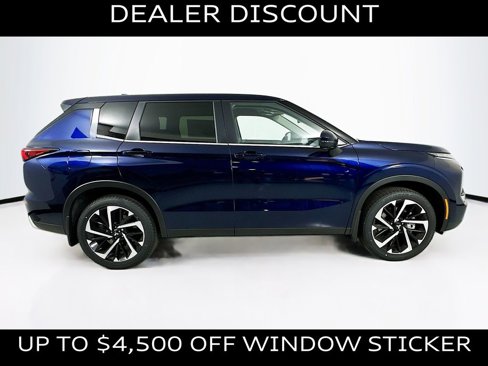 New 2024 Mitsubishi Outlander SE image 8