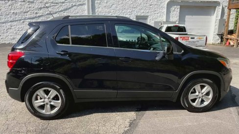 Certified 2017 Chevrolet Trax LT w/ Sun & Sound Package image 9