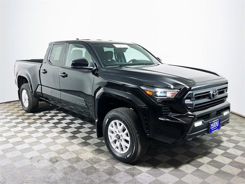 Certified 2025 Toyota Tacoma SR5 image 1