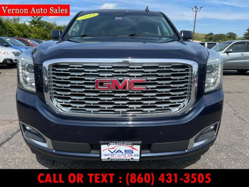 Used 2019 GMC Yukon Denali w/ Denali Ultimate Package image 2