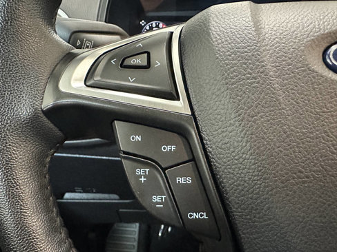 Used 2024 Ford Edge SEL image 32
