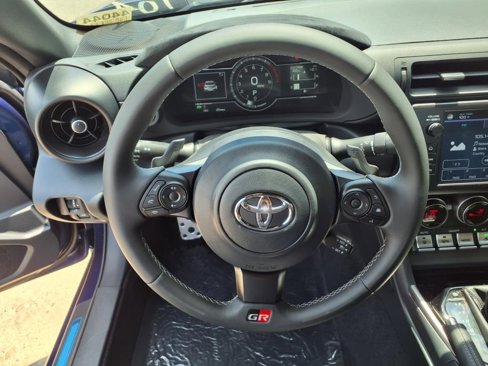 New 2025 Toyota GR86 Premium image 16