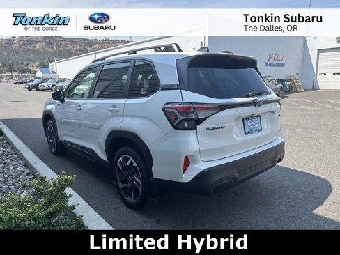 New 2025 Subaru Forester Limited image 8