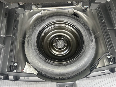 Used 2023 Nissan Rogue S image 35