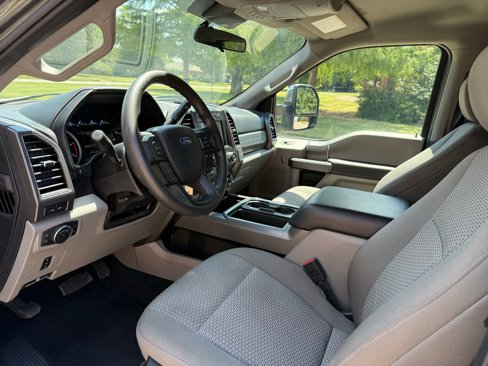 Used 2020 Ford F350 XLT w/ XLT Premium Package image 25