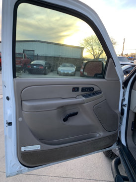 Used 2004 Chevrolet Tahoe Z71 w/ Z71 Preferred Equipment Group image 8
