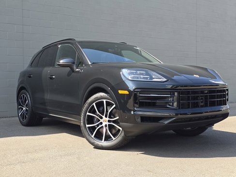 New 2025 Porsche Cayenne image 3