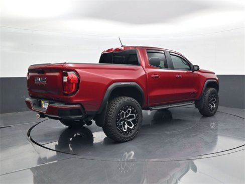 Used 2024 GMC Canyon AT4 w/ AT4 Premium Package image 5