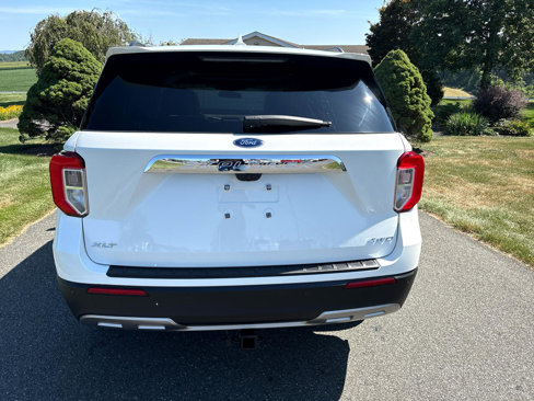 Used 2022 Ford Explorer XLT w/ Equipment Group 202A image 8