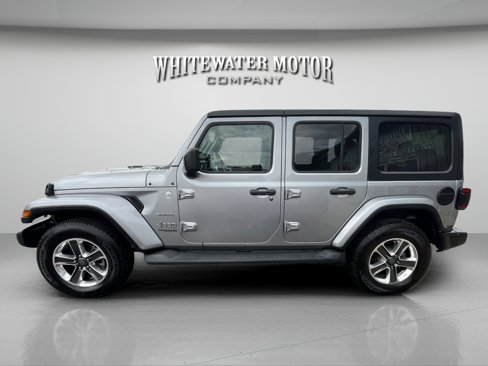 Used 2019 Jeep Wrangler Unlimited Sahara w/ Safety Group image 2