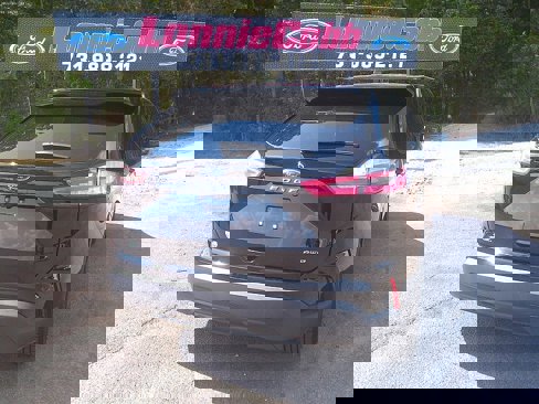 Used 2023 Ford Edge SE image 4
