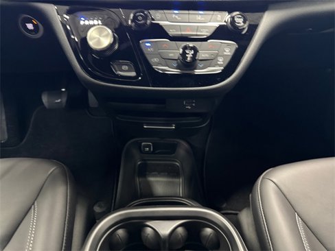 New 2026 Chrysler Pacifica Select image 14