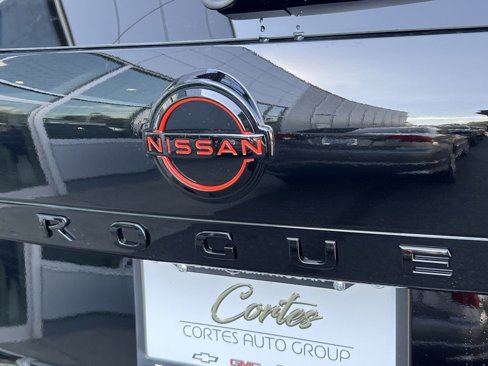New 2026 Nissan Rogue SV image 8