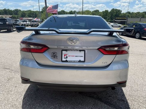 Used 2022 Toyota Camry LE image 4