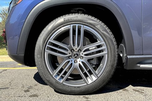 New 2026 Mercedes-Benz GLS 450 4MATIC image 12