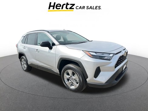 Used 2025 Toyota RAV4 LE image 1